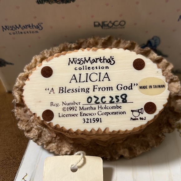 NWT 1992 ENESCO Miss Martha’s Collection ALICIA “A Blessing From God” 321591. - Picture 4 of 11